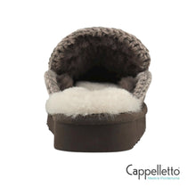 Carica l'immagine nel visualizzatore di Gallery, Eskimo Slipper Brown Pepper