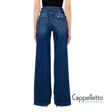 Carica l'immagine nel visualizzatore di Gallery, Jeans Flare a Vita Alta UA6160