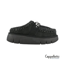 Carica l'immagine nel visualizzatore di Gallery, Bounce Clog Metal Logo Black