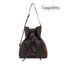 Carica l'immagine nel visualizzatore di Gallery, SIENNA Borsa in Pelle Stampa Struzzo e Suede Espresso