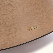 Carica l'immagine nel visualizzatore di Gallery, ROXIE S Bucket Bag Toffee