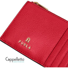 Carica l'immagine nel visualizzatore di Gallery, CAMELIA M Zipped Card Case Ruby
