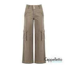 Carica l'immagine nel visualizzatore di Gallery, SANDRA Panta Cargo Gabardina Comfort Verde Militare