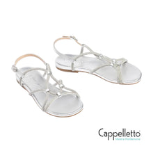 Carica l'immagine nel visualizzatore di Gallery, COOPER Sandalo Flat Laminato Argento