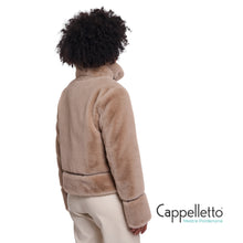 Carica l'immagine nel visualizzatore di Gallery, LAMBRA Giubbino EcoPelliccia Avena