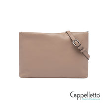 Carica l'immagine nel visualizzatore di Gallery, BRENDA Pochette in Pelle Martellata Dove