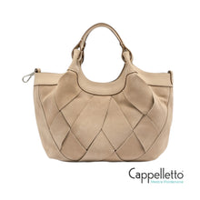 Carica l'immagine nel visualizzatore di Gallery, DUA Borsa Media in Suede Nude