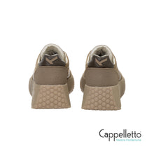 Carica l'immagine nel visualizzatore di Gallery, Sneaker Donna KW 9768 Taupe/Nut