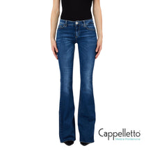 Carica l'immagine nel visualizzatore di Gallery, Jeans Flare con inserto elastico UA6058
