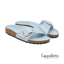 Carica l'immagine nel visualizzatore di Gallery, MADRID Donna Big Buckle Shine Leather Light Blue