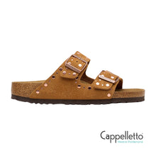 Carica l'immagine nel visualizzatore di Gallery, ARIZONA Donna Rivet Mink Suede