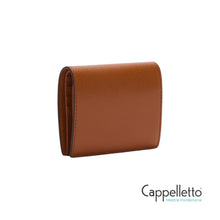 Carica l'immagine nel visualizzatore di Gallery, CAMELIA S Compact Wallet Cognac
