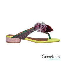 Carica l'immagine nel visualizzatore di Gallery, POM POM T-BAR Flat Suede Multi