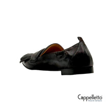 Carica l'immagine nel visualizzatore di Gallery, GRACE Mocassino Asport Bordeaux con Frangia