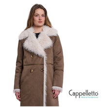 Carica l'immagine nel visualizzatore di Gallery, SULEEN Cappotto Reversibile Simil Montone Nocciola/Betulla