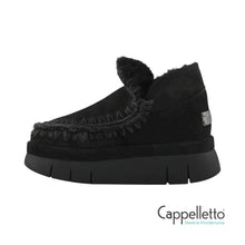 Carica l'immagine nel visualizzatore di Gallery, Bounce Welt Sneaker Suede Black