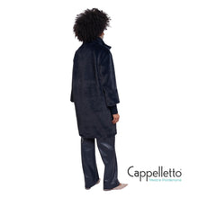 Carica l'immagine nel visualizzatore di Gallery, PILAR Cappotto con Dettagli in Maglia Dark Navy
