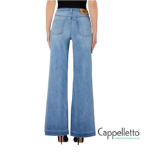 Carica l'immagine nel visualizzatore di Gallery, Jeans Flare Con Strass UA6068