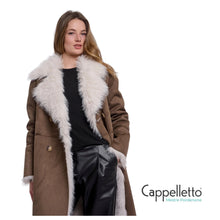 Carica l'immagine nel visualizzatore di Gallery, SULEEN Cappotto Reversibile Simil Montone Nocciola/Betulla