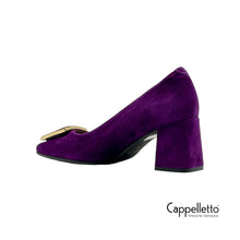 Carica l'immagine nel visualizzatore di Gallery, EVA Décolleté in Camoscio Viola