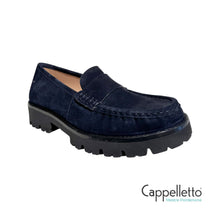 Carica l'immagine nel visualizzatore di Gallery, FIJO Mocassino Donna in Camoscio Arricciato Blu