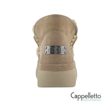 Carica l'immagine nel visualizzatore di Gallery, Bounce Welt Sneaker Suede Camel