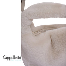 Carica l'immagine nel visualizzatore di Gallery, CHERYL Borsetta EcoPelliccia CrossBody Betulla