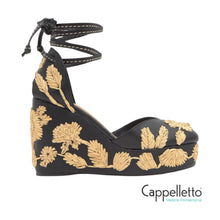 Carica l'immagine nel visualizzatore di Gallery, CARMELA 280 Espadrilla Pelle Nera e Ricami