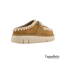 Carica l'immagine nel visualizzatore di Gallery, Bounce Clog Metal Logo Cognac