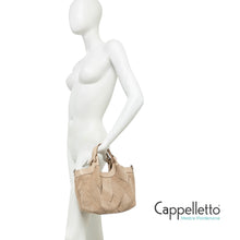 Carica l'immagine nel visualizzatore di Gallery, DUA Borsa Media in Suede Nude