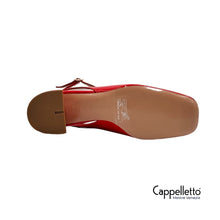 Carica l'immagine nel visualizzatore di Gallery, Pump Two For Love Vernice Rosso