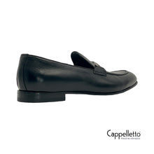 Carica l'immagine nel visualizzatore di Gallery, Mocassino Uomo con Morsetto Grained Nero