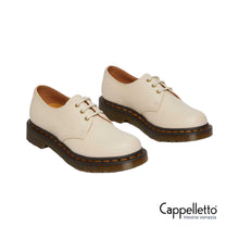 Carica l'immagine nel visualizzatore di Gallery, 1461 3Eye Shoe Donna Parchment Beige Virginia