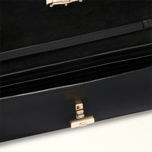 Carica l'immagine nel visualizzatore di Gallery, CLARA CrossBody Clutch Nero
