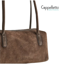 Carica l'immagine nel visualizzatore di Gallery, CPH 521 Baguette Bag Suede Dark Brown

