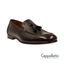 Carica l'immagine nel visualizzatore di Gallery, Mocassino Uomo con Nappine in Nappa Nera M700
