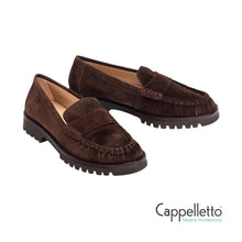Carica l'immagine nel visualizzatore di Gallery, FIJO Mocassino Donna in Camoscio Arricciato Marrone
