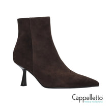 Carica l'immagine nel visualizzatore di Gallery, SAKURA Booties 70 Suede Testa di Moro
