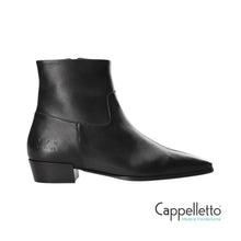Carica l&#39;immagine nel visualizzatore di Gallery, CPH 293 Stivaletto in Pelle Nera
