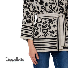 Carica l'immagine nel visualizzatore di Gallery, Giacca in Maglia Jacquard Arab White/Black WA6423
