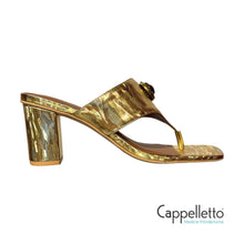 Carica l&#39;immagine nel visualizzatore di Gallery, CHELSEA Infradito T-Bar Block-Gold
