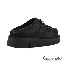 Carica l&#39;immagine nel visualizzatore di Gallery, Bounce Clog Special Leather Cracked Black
