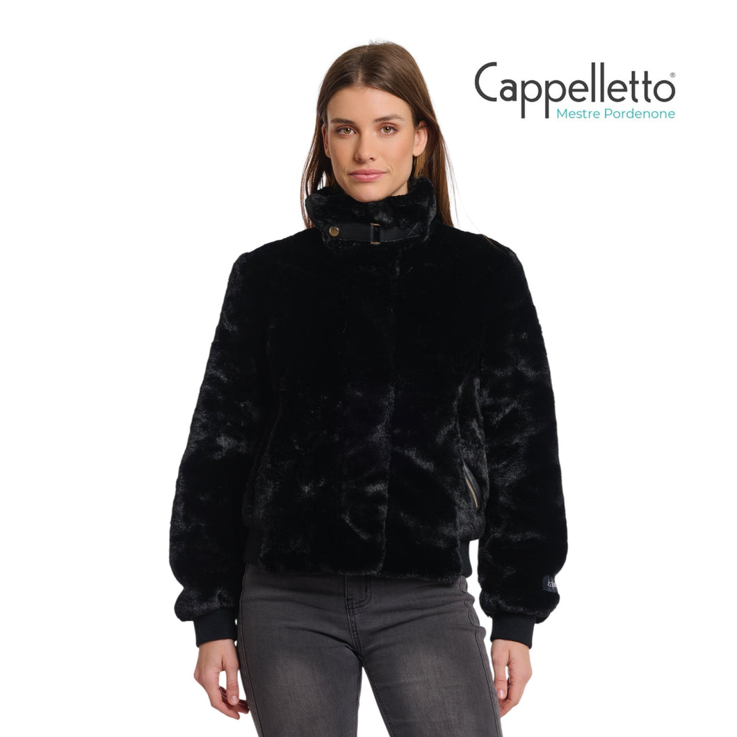 AMBRA Giubbo corto in Ecopelliccia Nera