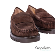 Carica l'immagine nel visualizzatore di Gallery, FIJO Mocassino Donna in Camoscio Arricciato Marrone
