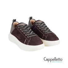 Carica l'immagine nel visualizzatore di Gallery, WEMBLEY Sneaker Donna in Suede Marrone e Tallone Laminato
