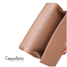 Carica l'immagine nel visualizzatore di Gallery, FLAT M Borsa a Spalla Moka Mousse/Gold
