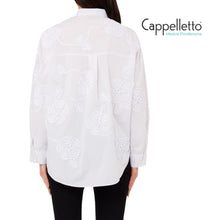 Carica l'immagine nel visualizzatore di Gallery, Camicia con Ricami Bianco CA6170
