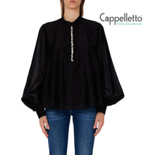 Carica l'immagine nel visualizzatore di Gallery, Blusa con Ricami Gioiello Nero WA6379
