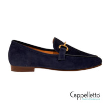Carica l'immagine nel visualizzatore di Gallery, ASHE Mocassino Donna in Camoscio Blu
