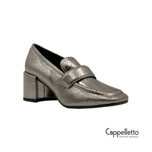 Carica l&#39;immagine nel visualizzatore di Gallery, CECIL 21 Mocassino Cracklè Gunmetal
